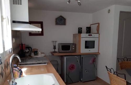 Bellegarde Apartment | Small village house Warm and coquettish