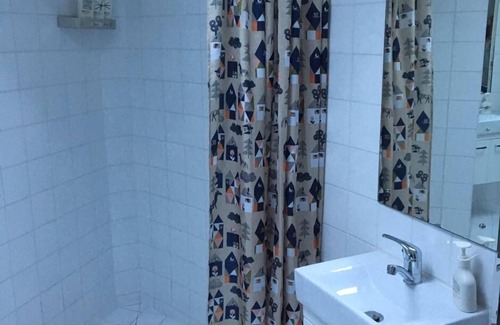 Wellington Cottage | Smart and tidy cottage close to CBD.