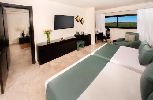 Avenida Tulum Hotel | Smart Cancun the Urban Oasis