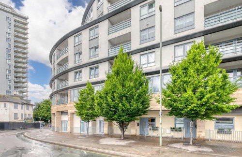 Woking Apartment | Smart Central Woking 1 Bedroom Apartment
