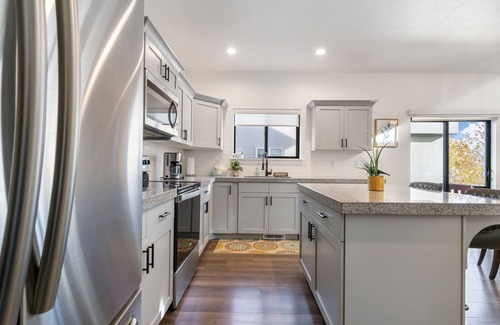 Eagle Mountain House | Smart Home With Garage Parking