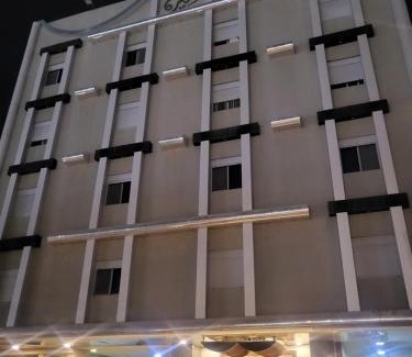 Al Faisaliyah Apartment | Smart Stay 2