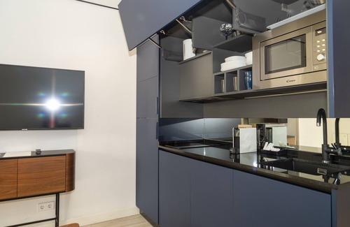 Centro Apartment | SmartRental Collection Gran Via Centric