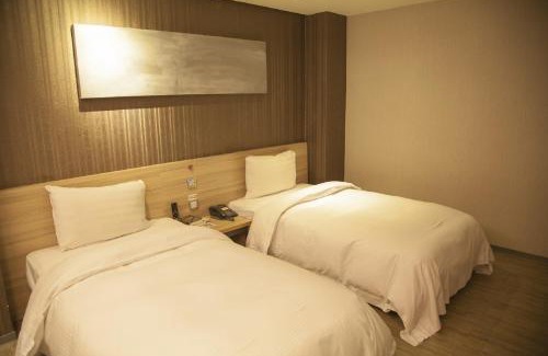 Central District Hotel | Smile 73 Hotel
