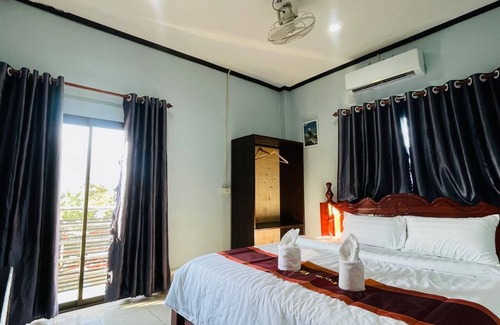 Vang Vieng House | Smile Guesthouse