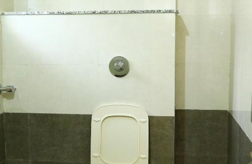 Yeshwanthpur Hotel | Smile Stay 2307 Sasthi Suites