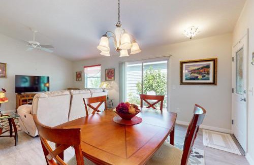 St. Charles House | Smith and Davis Retreat