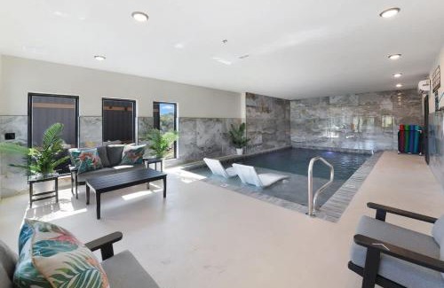 Sevierville House | Smith Creek Resort- 6 Bedroom 22 Guests - Indoor Pool - Resort Amenities