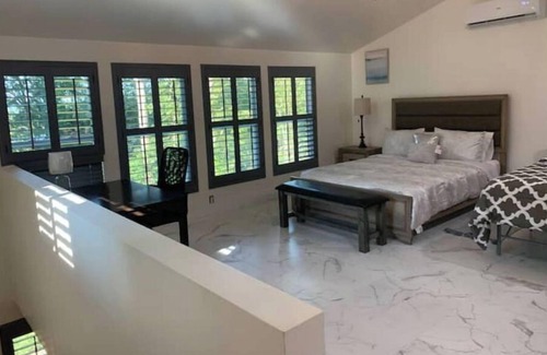 Bremen House | - SMITH-LAKE-Cullman-COTTAGE - CUSTOM- DOCK