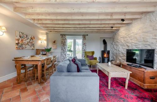 St Brides House | Smithies Cottage