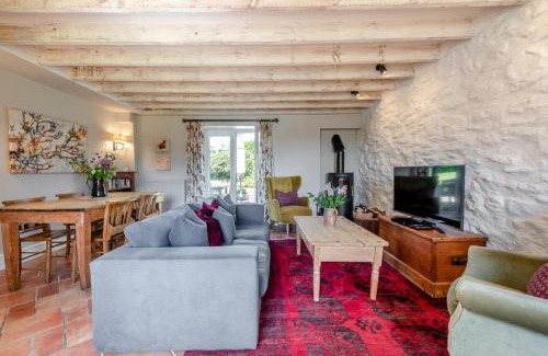 St Brides House | Smithies Cottage