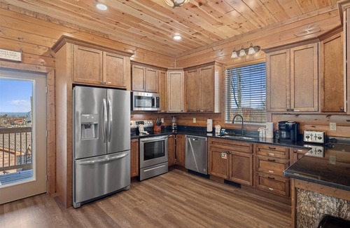 Chalet Village North Cabin | Smokey Treats 5 Bedroom Cabin by RedAwning