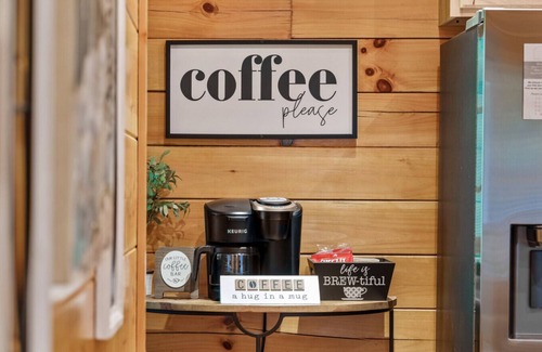 Sevierville Cabin | Smokies Couple Getaway