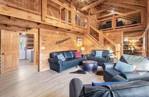 Sevierville House | Smokies Getaway with Fire Pit Game Room & Hot Tub