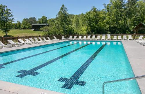 Wears Valley House | Smoky Bears Den