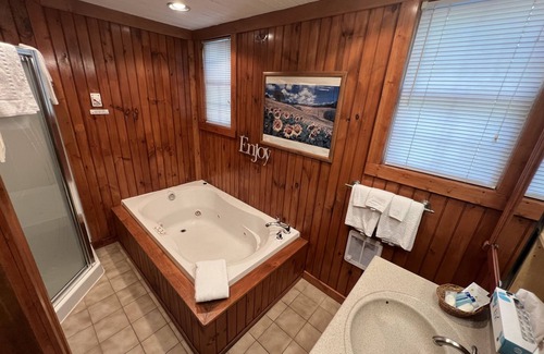 Maggie Valley Cabin | Smoky Falls Lodge