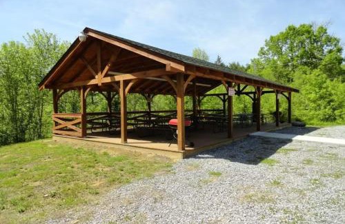 Sevierville House | Smoky Mountain Hideout by Avada Properties