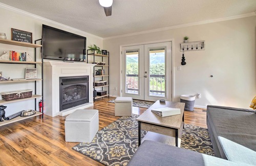 Maggie Valley Cottage | 'Smoky Mountain Solace' Home in Maggie Valley