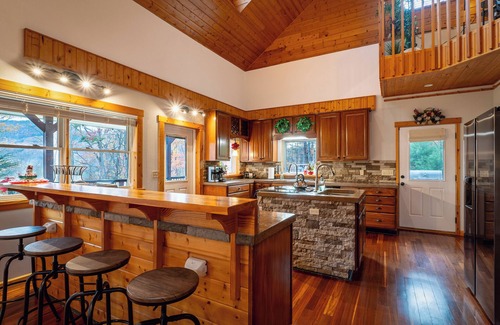 Cosby Cabin | Smoky Mountain ZEN Retreat Oasis Spa Hot Tub- Fire Pit - DOGS-VIEWS