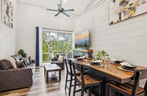 Sevierville House | Smoky Shores Lakeview Cabin By Beyond Expectations