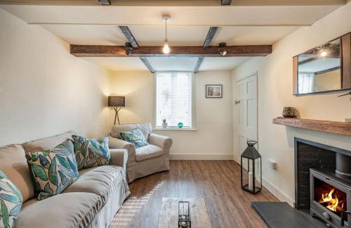 Christchurch House | Smugglers Cottage