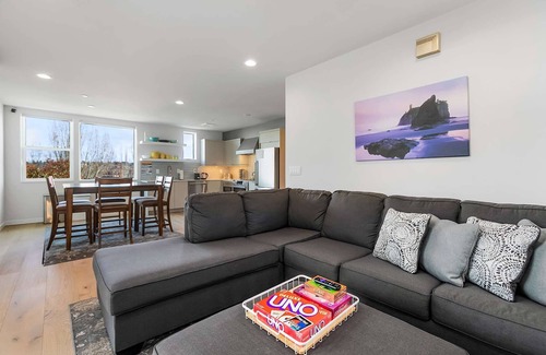 East Queen Anne Apartment | Snape's Sanctum of Shadows Sweet Suite