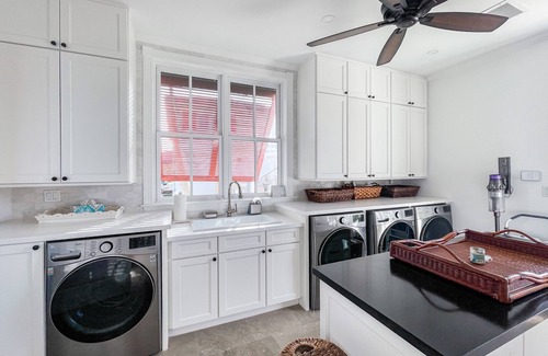 Governor's Harbour House | Snaresbrook Manor 8 Bedroom Home