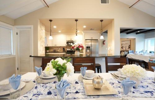 Hermosa Village House | Snazzy 6 Bedroom 3 bath pool home 1/2 mile walk to Disney