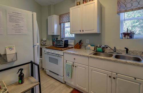 Sneads Ferry Apartment | Sneads Ferry Vacation Rental Studio w/Water Views