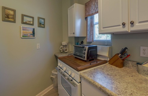 Sneads Ferry Apartment | Sneads Ferry Vacation Rental Studio w/Water Views