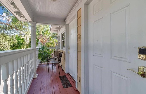 Historic Old Northeast Apartment | Snell Suite at ONE Inn: King Bed, Kitchenette, Near Downtown & Vinoy Park.
