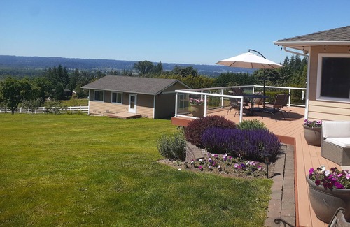 Snohomish House | Snohomish Panoramic View Home: 3 min to town.