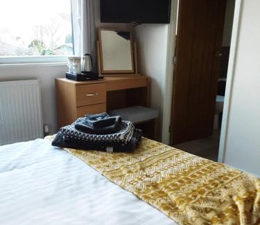 Frome Bed & Breakfast | Snoozefrome