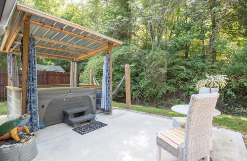 Nashville House | Snoozy Snail Cottage