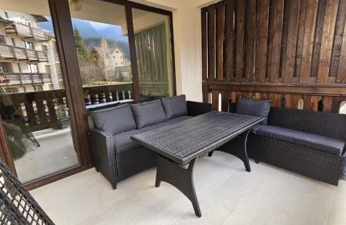 Busteni Apartment | Snow Apartament