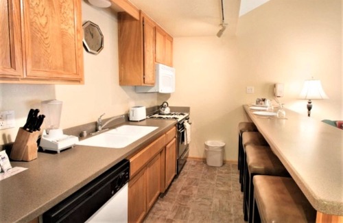Big Bear Lake Apartment | Snow Lake Lodge