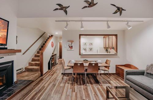 Glacier Apartment | Snowater Condo 91 - Wi-Fi - Pets Ok - Sleeps 6