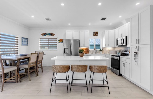 Twin Lakes House | Snowbird Paradise - New Vacation Home in Key Largo