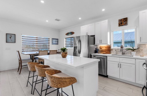Twin Lakes House | Snowbird Paradise - New Vacation Home in Key Largo