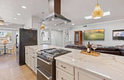 Sun City House | Snowbirds, golfers, outdoor and sports enthusiasts love Rey Madera Casa!
