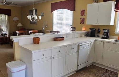 North Myrtle Beach Condo | SNOWBIRDS WELCOME Dates going fast. Pet Friendly 2B/2B Condo in Barefoot Resort