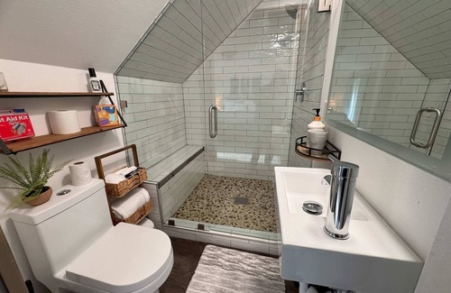 Leavenworth Hotel | Snowcreek Suite - Fir - Hot Tub