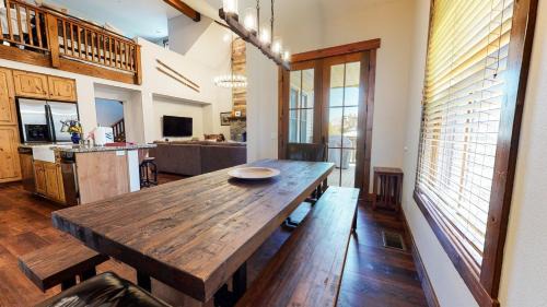 Mammoth Lakes Apartment | Snowcreek The Lodges #1127 condo