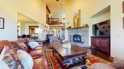 Mammoth Lakes Apartment | Snowcreek VI The Lodges #1197 condo