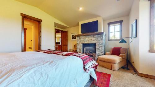 Mammoth Lakes Apartment | Snowcreek VI The Lodges #1197 condo