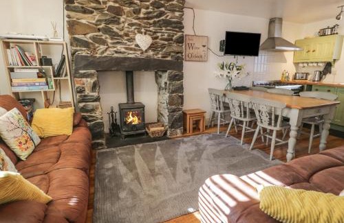 Gallt Y Foel House | Snowdon View