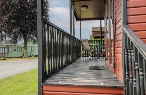 Eardisland House | Snowdrop