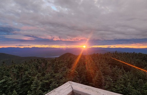 Stewartstown House | Snowmobiling & Fourwheelering right out on the main trail