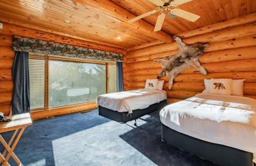 Nordic Estates Ski Chalet | Snowridge Chalet by Outpost Whistler