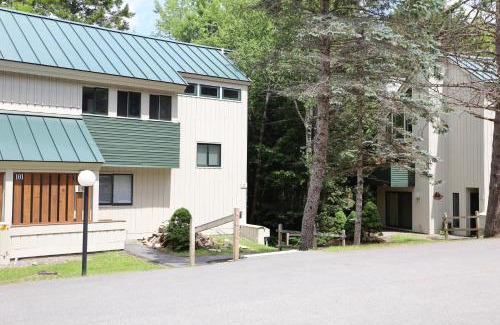Waterville Valley House | Snowsbrook 15, WV